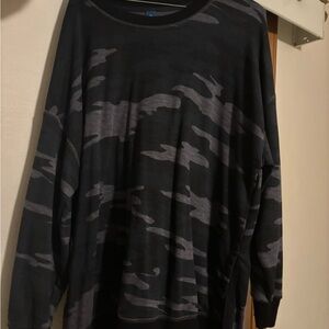 Old Navy Black and Gray Long Sleeve Tee
